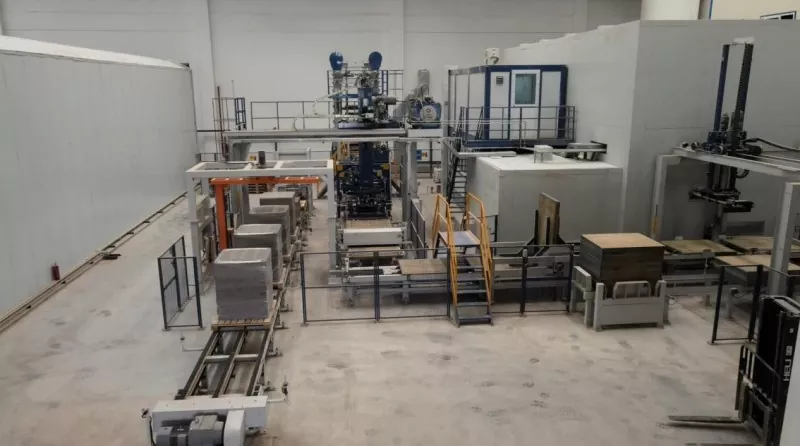 De ce un client german a ales din nou mașinile de fabricare a blocurilor QGM: fiabilitate, inovație și valoare pe termen lung